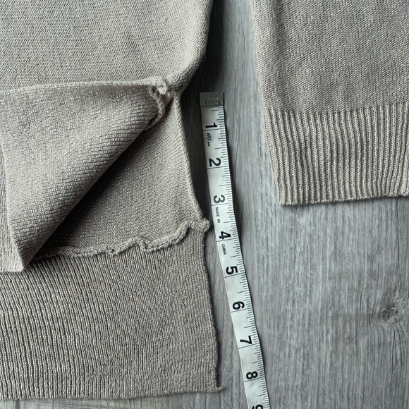 Express sweater, size XS. - Picture 10 of 16